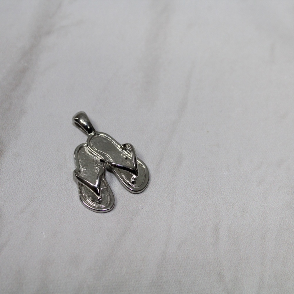Sandal Necklace Charm - Picture 3 of 3